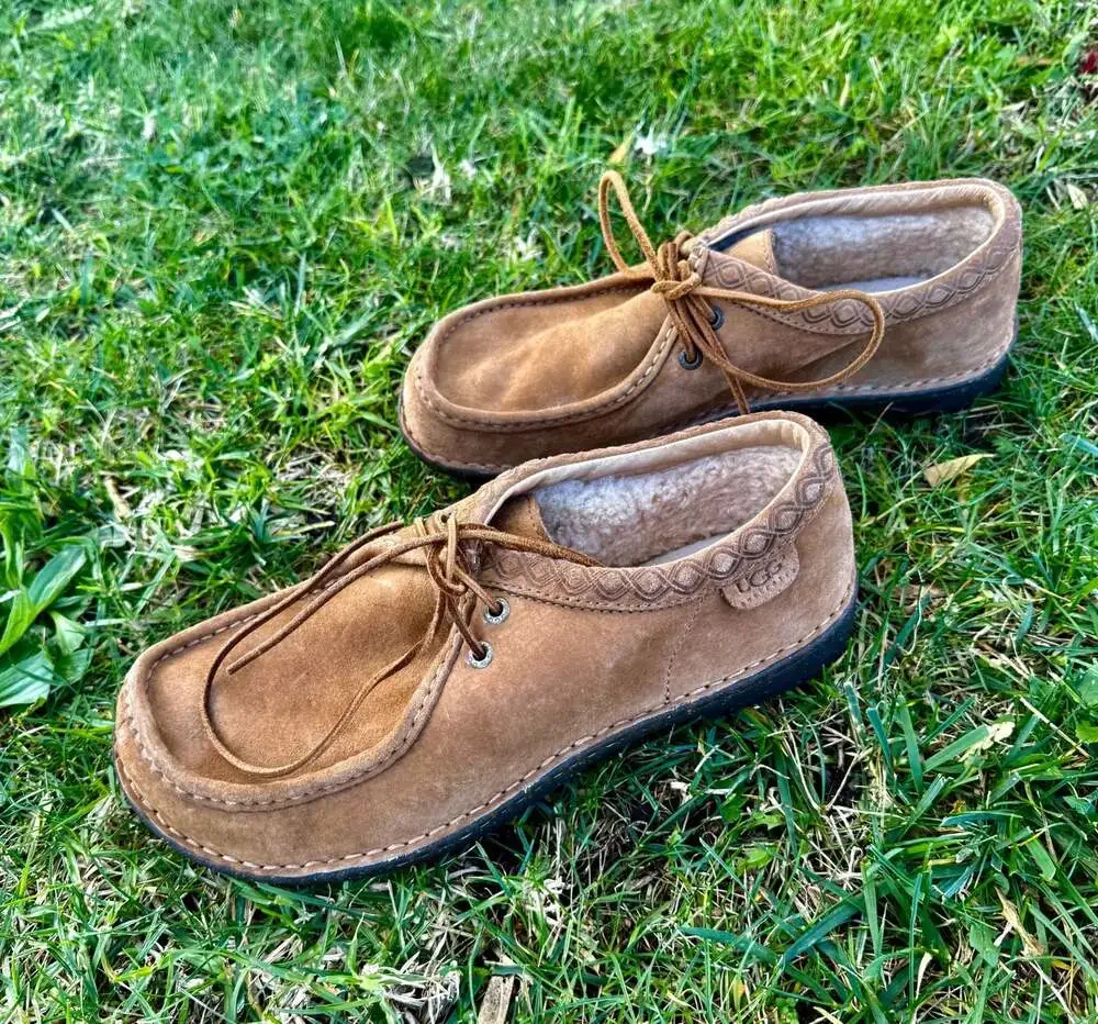 UGG